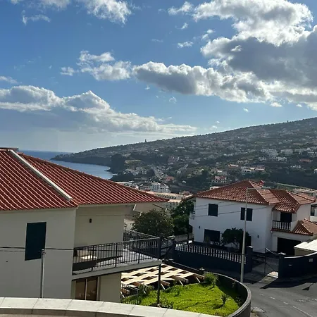 Com Banheiro Privativo- 2 *