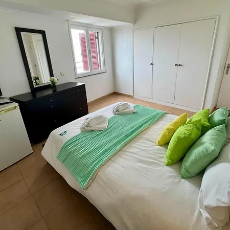 Com Banheiro Privativo- 2 * Santa Cruz (Madeira)