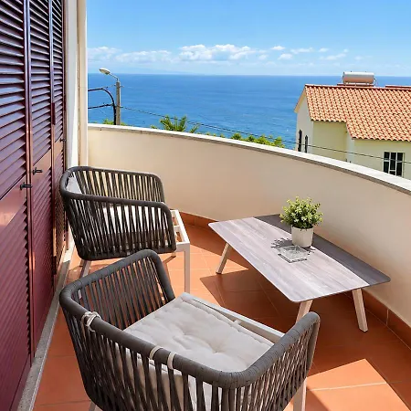 Apartment Com Banheiro Privativo- 2 *