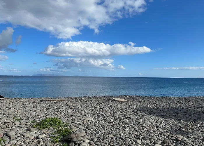 Com Banheiro Privativo- 2 *