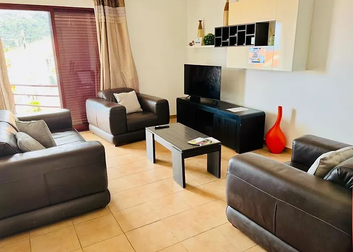 Com Banheiro Privativo- 2 公寓 *